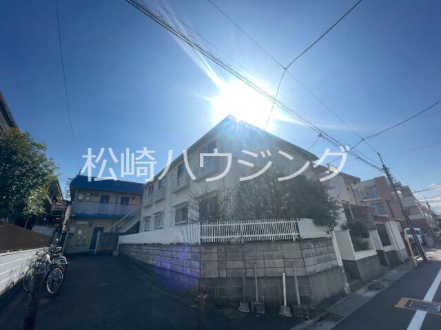 ホワイトヴィラ2階 外観