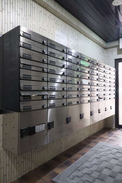 ライオンズマンション三軒茶屋第６6階 宅配BOX