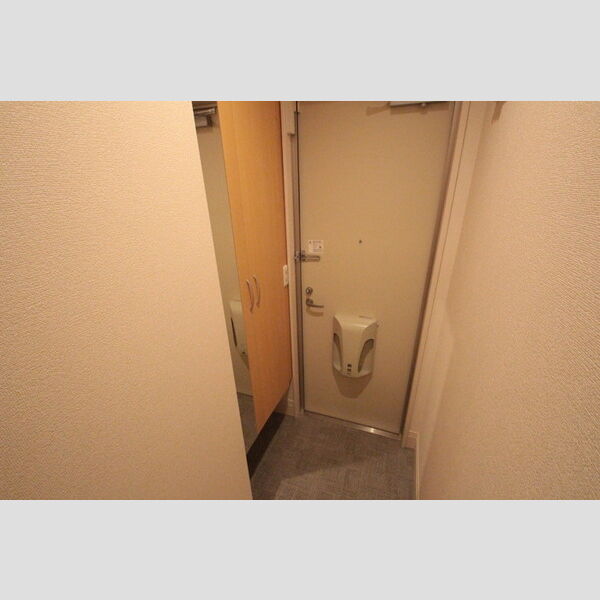 シャルマン梅島 玄関