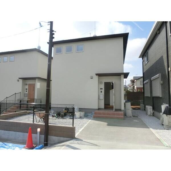 柏市十余二戸建B棟 外観