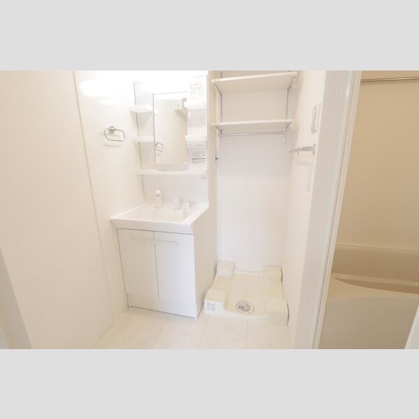 コリーヌヴェール日進 洗面所