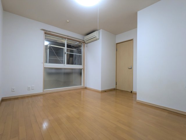 セラフィム リビング