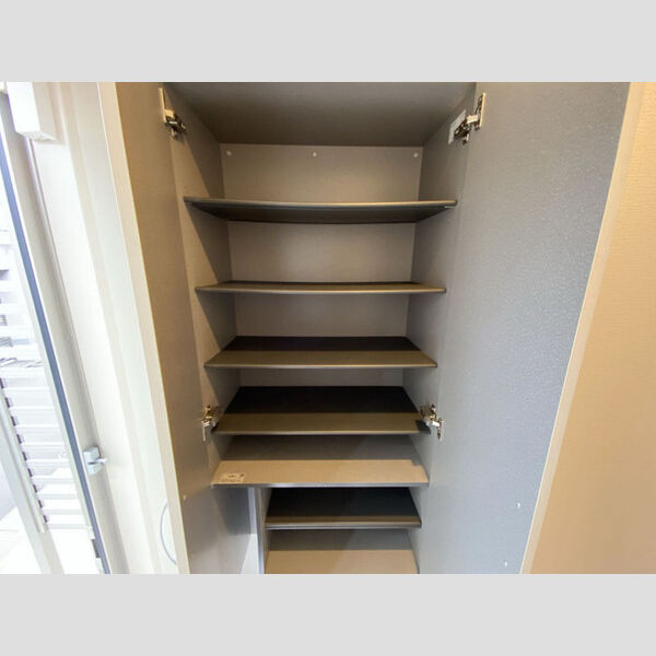 コンフォールアビテ 201号室シューズボックス