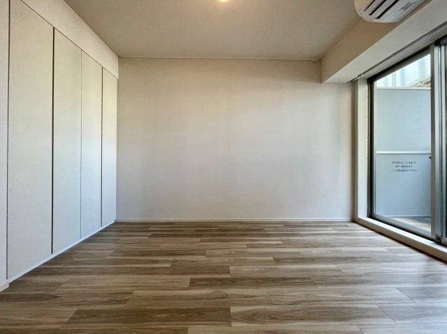 プライムメゾン千葉新町0611号室 リビング