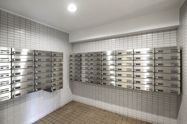 スカイコートエクセレント荻窪708号室 メールボックス