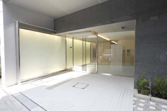 プラウドフラット白金高輪1006号室 エントランス