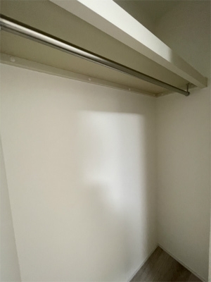 アイディ御殿山ヒルズファースト2階 収納