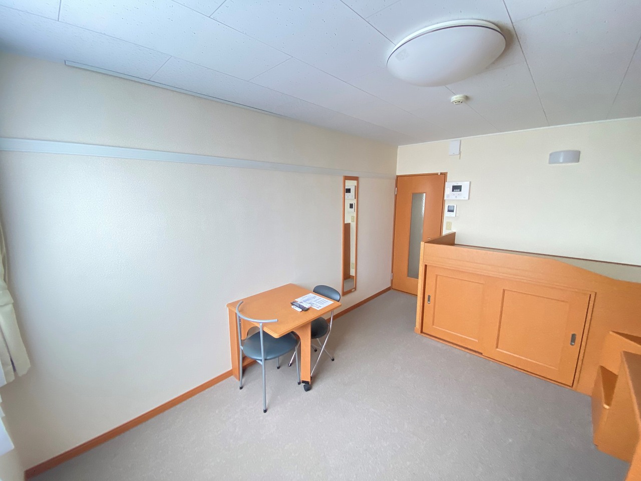 レオパレスシンメイハイツ１203号室 リビング