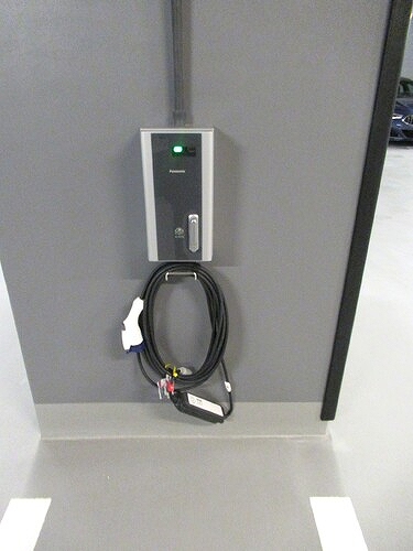 ブランズ渋谷桜丘 電気自動車供給所