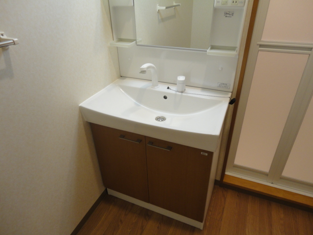 カーサ・デ・成田Ａ 洗髪洗面化粧台