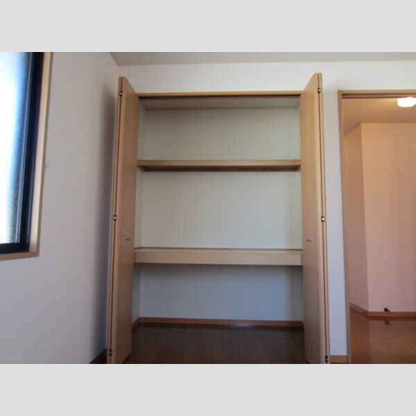 フローラM　Ⅱ 収納