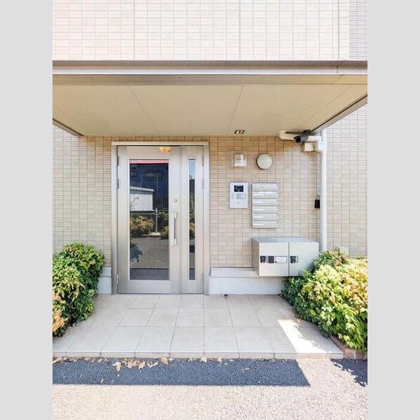 プランタン彩 エントランス