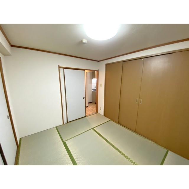 石井KOシティ401号室 内観