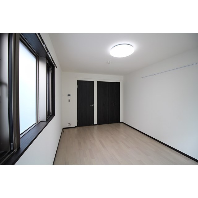 ピアコートTM上井草102号室 リビング