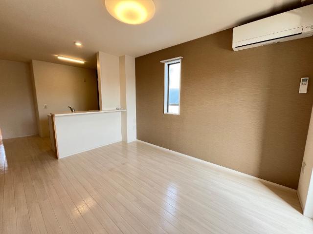 サン　メゾンＡ リビング