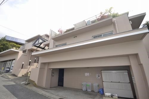 リリーヒルズ202号室 外観