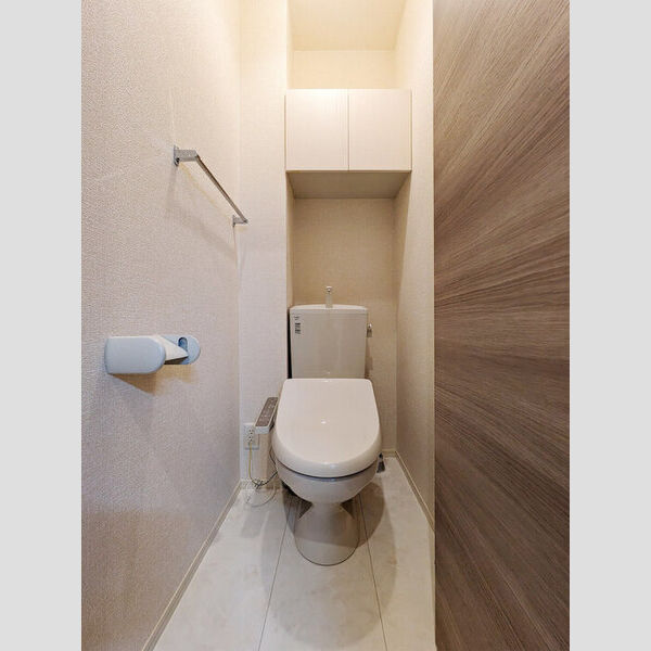 レフィナード103号室 トイレ