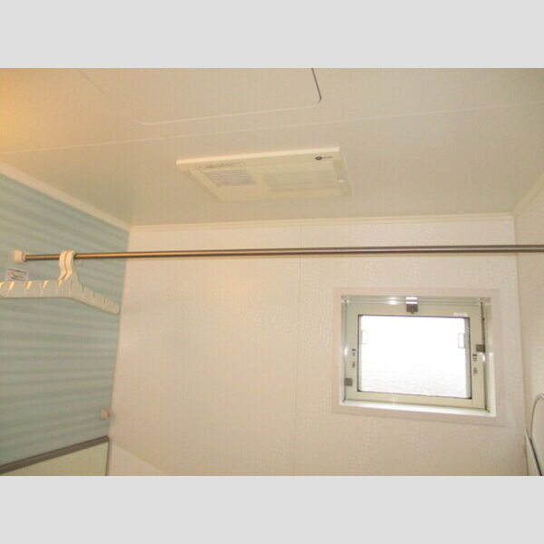 リビングタウン南花島　C101号室 浴室乾燥機