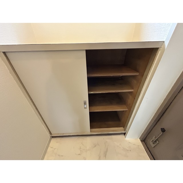 ブルジョン７ 内観