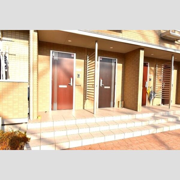 フォレスト101号室 物件入口