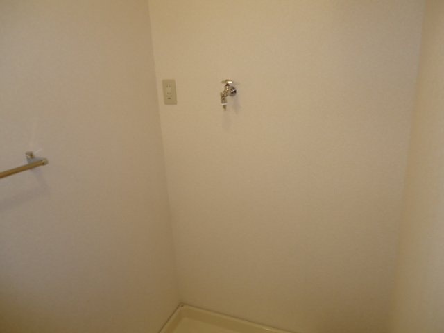 グレイスヴィラ湘南101号室 洗濯機蛇口