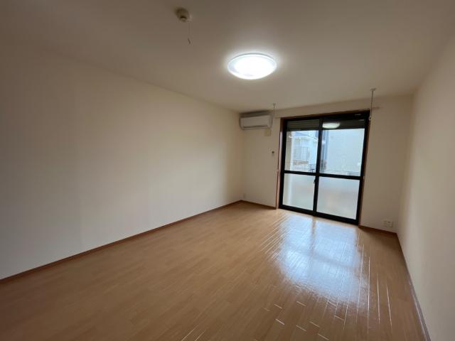 サニーヒル 洋室