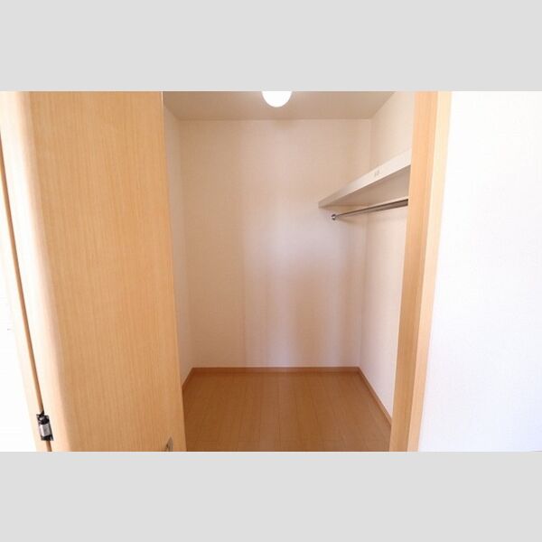 パーシモン303号室 ウォークインクローゼット