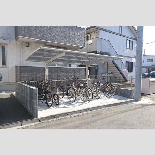 エミネンス 駐輪場