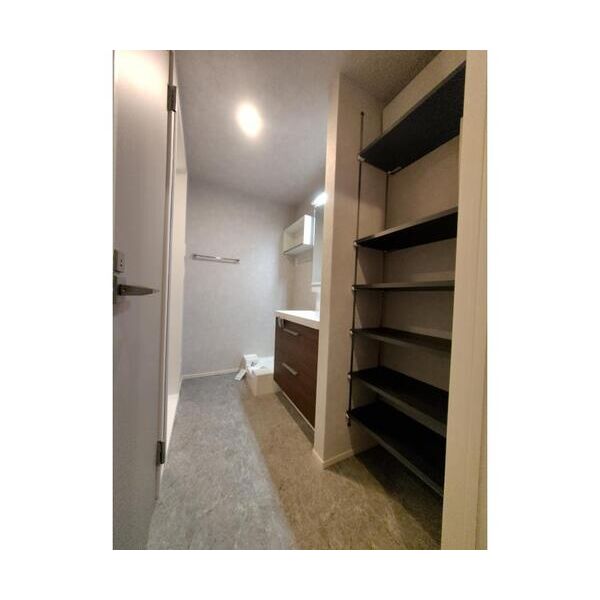 ヒンメルブラウ　野方 洗面