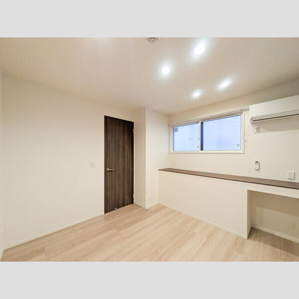 ノーブルヴィラ曙町102号室 洋室