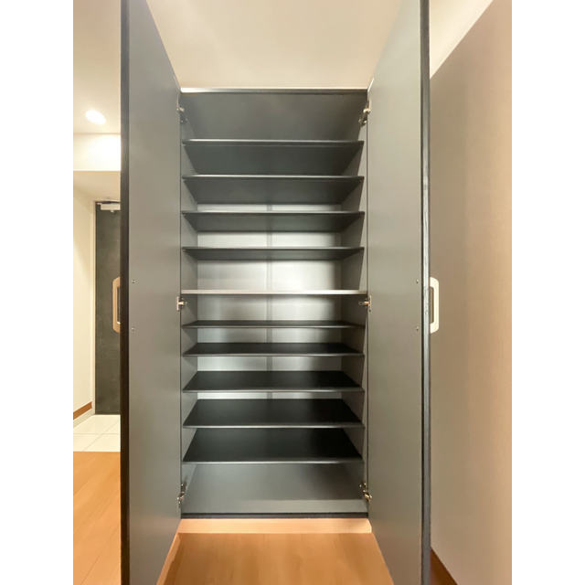 アーバハイツ六町環七北通り0505号室 靴箱