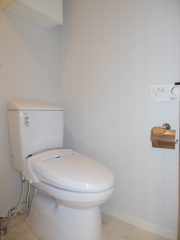 グランド・ガーラ横濱桜木町7階 トイレはウォシュレット付き☆