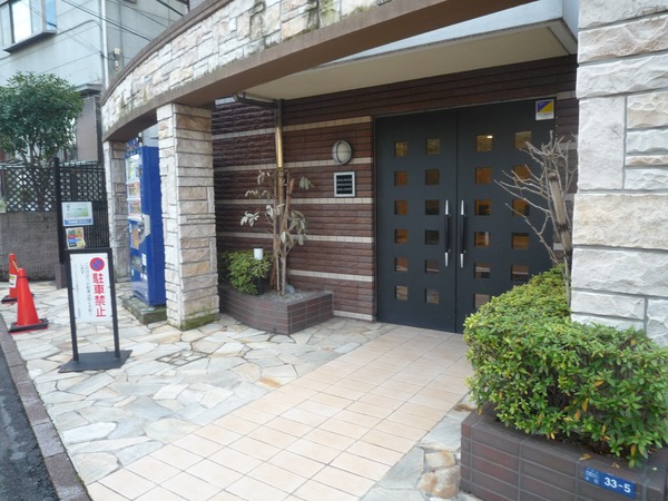 ステージグランデ田園調布アジールコート111号室 エントランス