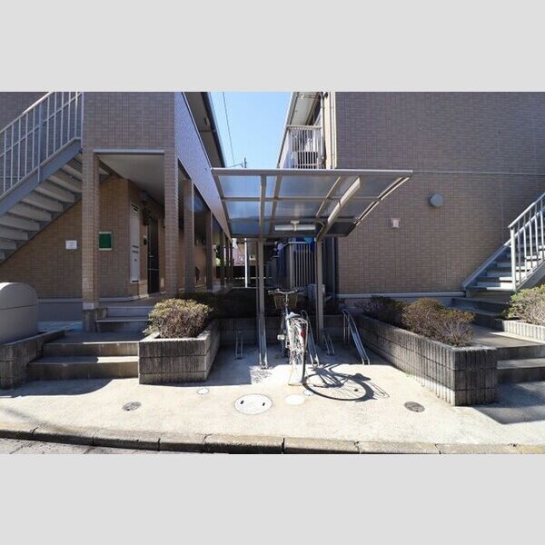 ハイデルベーレ　B棟 駐輪場