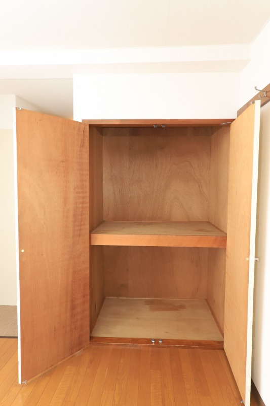 オーキスビル 収納