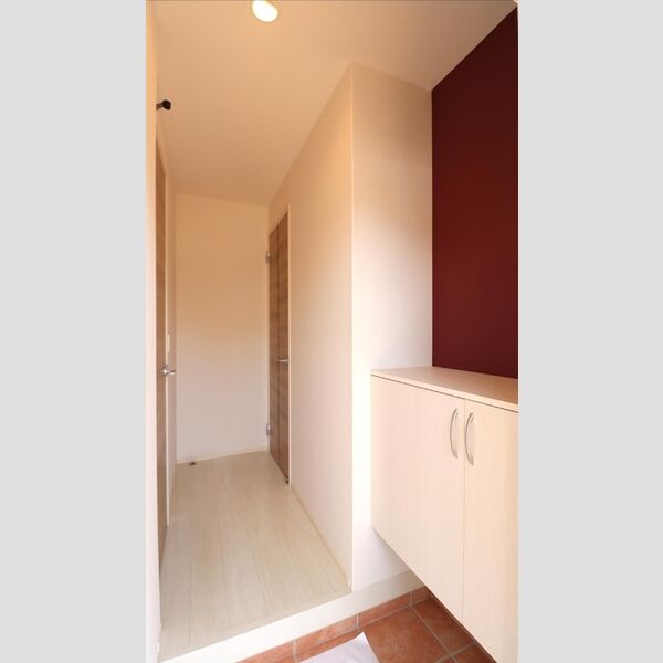 フィオーレ103号室 ★玄関ホール★