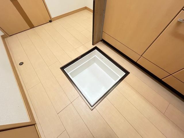 ピアステージ綱島110号室 床下収納