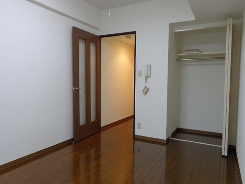 コート新橋4階 収納　※2014年8月撮影