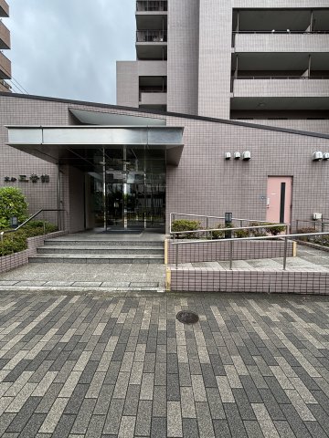 東砂五番館0505号室 エントランス