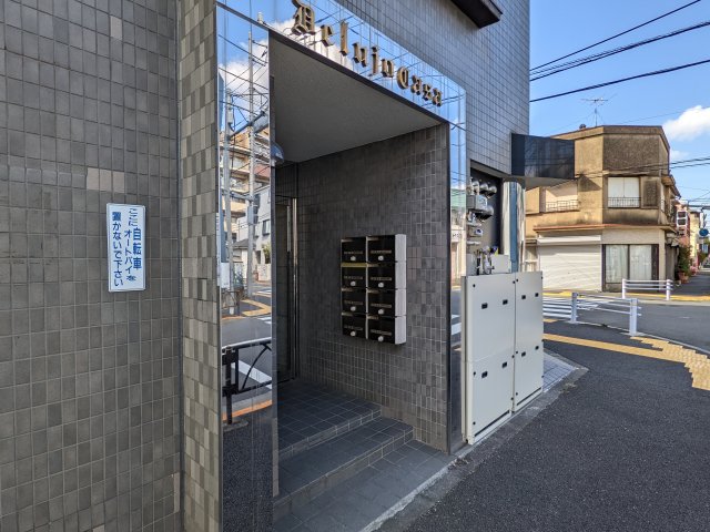 デルフォカーサトーア203号室 エントランス