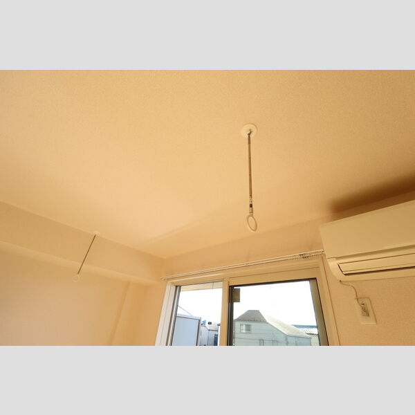 ソリエガーデン202号室 室内物干し