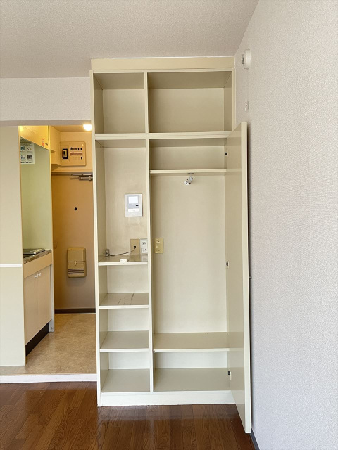 スカイコート落合209号室 収納
