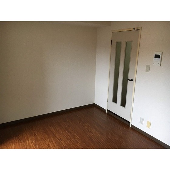 リーセントパレス神木本町 居室