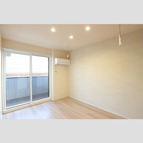 ローテ　ベルク303号室 洋室