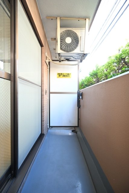 センチュリー西久保 バルコニー