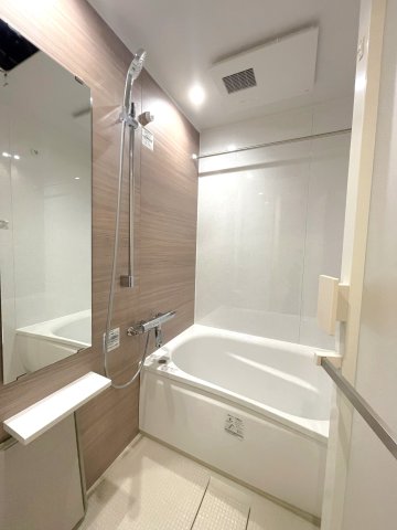 プライムメゾン千葉新町0305号室 お風呂