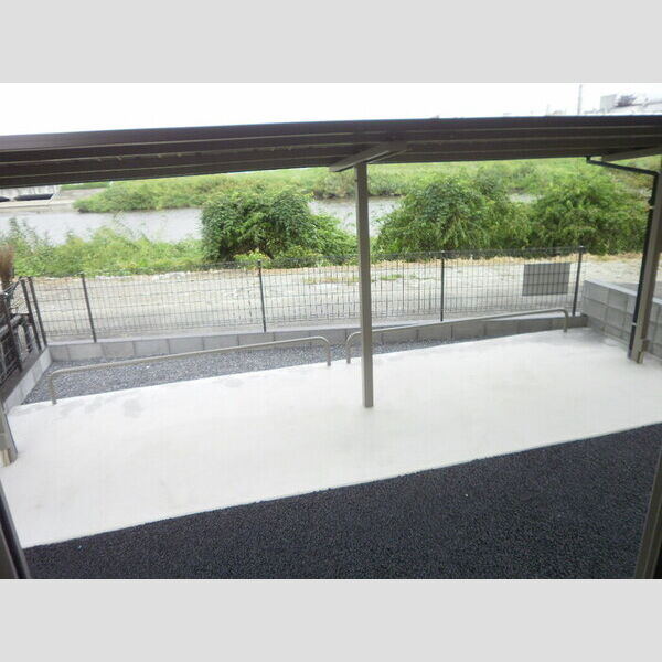 リヴェール 駐輪場