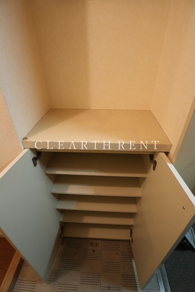 ライオンズプラザ町屋 シューズボックス