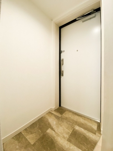 FOREST RESIDENCE TOKIWADAI 玄関