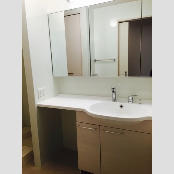 Fragrant　sumire ワイドカウンタータイプの洗髪洗面化粧台